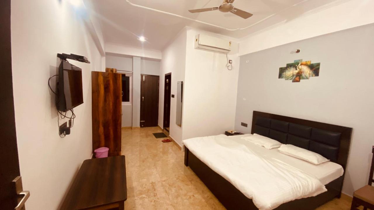 Shivalik Residency - Hotel & Banquet Hall Bāra Banki Buitenkant foto