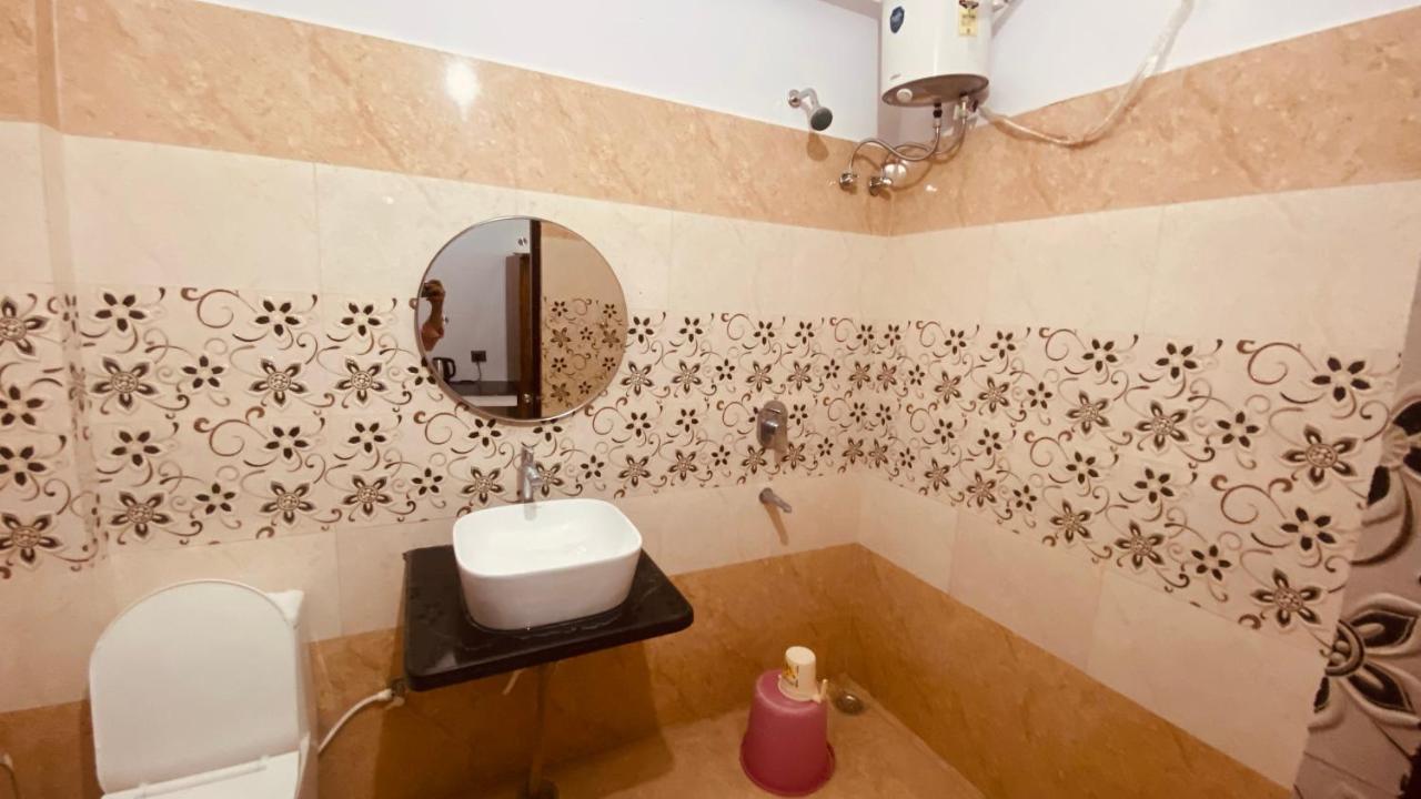 Shivalik Residency - Hotel & Banquet Hall Bāra Banki Buitenkant foto